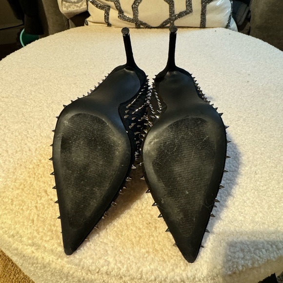 Once worn size 7.5 Steve Madden Heels with studs - Picture 4 of 6